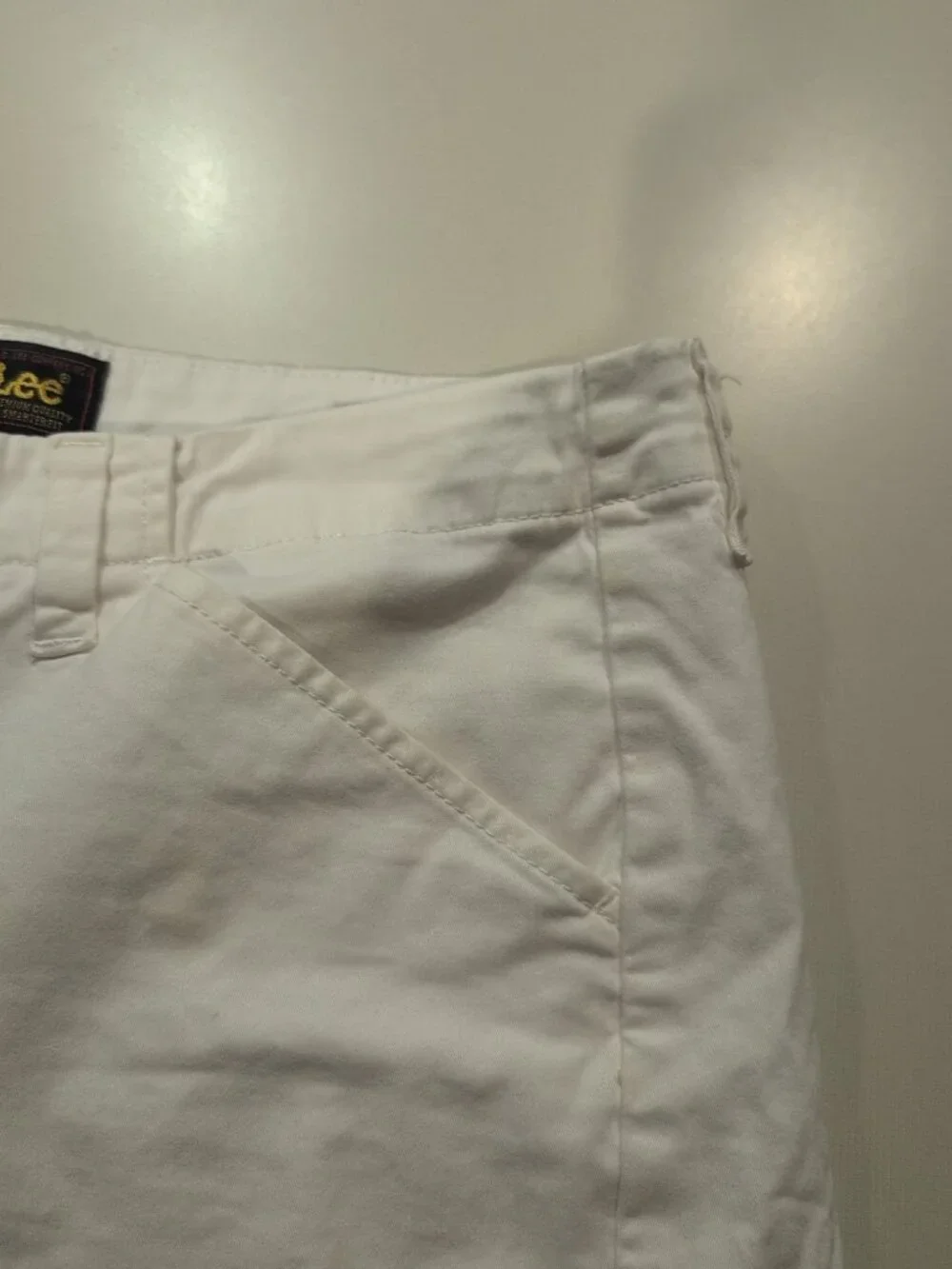 Lee Pants Women's Sz 10 M White Shorts Chino Solid Pocketed - Picture 5 of 11